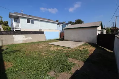 758 E 106th Street, Los Angeles, CA 90002 - Photo 39