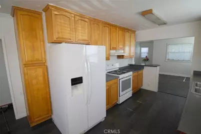 758 E 106th Street, Los Angeles, CA 90002 - Photo 15