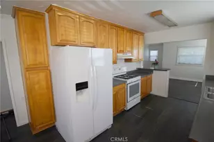 758 E 106th St, Los Angeles, CA 90002 - Photo 15
