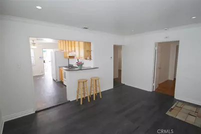 758 E 106th Street, Los Angeles, CA 90002 - Photo 11