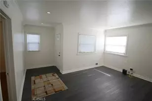 758 E 106th St, Los Angeles, CA 90002 - Photo 9