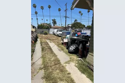 5859 5859 S Figueroa, Los Angeles, CA 90003 - Photo 3