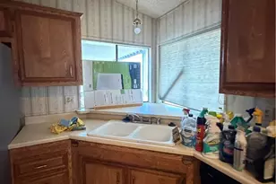 9161 Santa Fe E Ave, Hesperia, CA 92345 - Photo 33