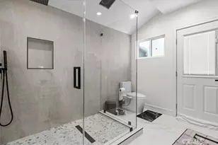 8109 Greenbush Ave, Panorama City, CA 91402 - Photo 15
