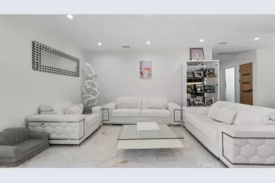 8109 Greenbush Avenue, Panorama City, CA 91402 - Photo 7