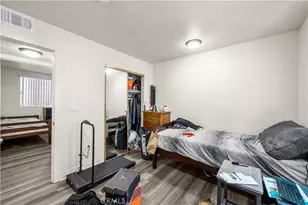844 W 78th St, Los Angeles, CA 90044 - Photo 33