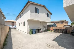 844 W 78th St, Los Angeles, CA 90044 - Photo 17