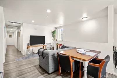 844 W 78th Street, Los Angeles, CA 90044 - Photo 5