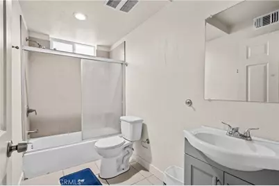 844 W 78th Street, Los Angeles, CA 90044 - Photo 41