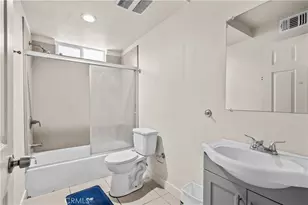 844 W 78th St, Los Angeles, CA 90044 - Photo 41