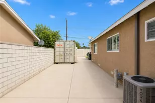 811 E St James Ave, Orange, CA 92865 - Photo 17
