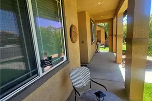 13736 Lark Ct, Victorville, CA 92394 - Photo 3