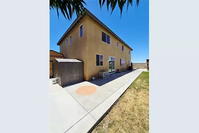 13736 Lark Court, Victorville, CA 92394 - Photo 33
