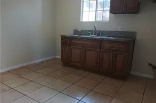 1060 W 51st, Los Angeles, CA 90037 - Photo 11