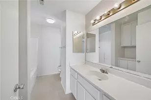 13549 Winewood, Victorville, CA 92392 - Photo 37