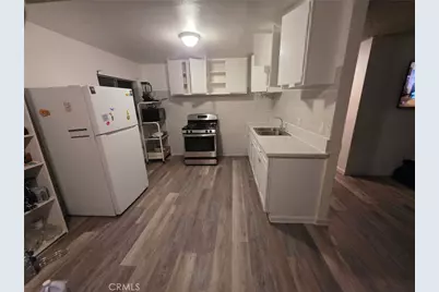 1715 E 70th, Los Angeles, CA 90001 - Photo 9