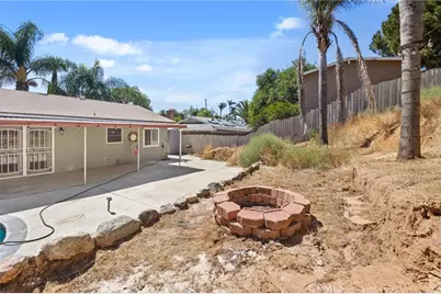 10937 Desert Sand Avenue, Riverside, CA 92505 - Photo 33