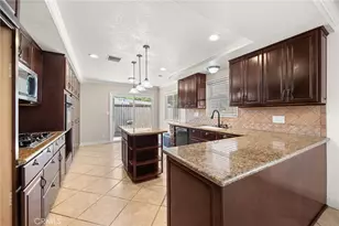 10937 Desert Sand Ave, Riverside, CA 92505 - Photo 9
