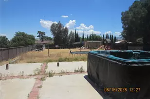 7183 Via Flores, Hesperia, CA 92345 - Photo 9