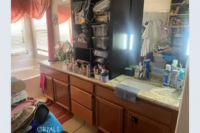 18218 Laguna, Fontana, CA 92336 - Photo 59