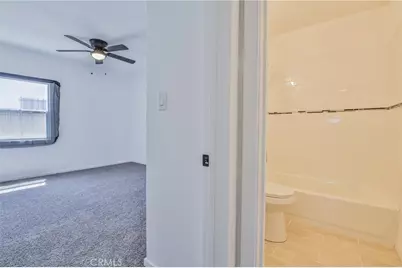 761 W 103rd, Los Angeles, CA 90044 - Photo 43