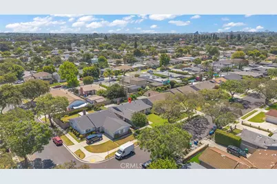 2874 N Heather Road, Long Beach, CA 90815 - Photo 23