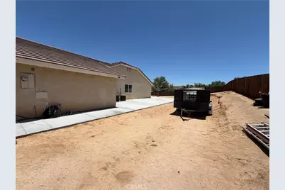 16307 Sholic, Victorville, CA 92395 - Photo 21