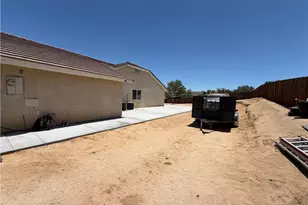 16307 Sholic, Victorville, CA 92395 - Photo 21