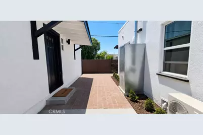 1558 W 105th, Los Angeles, CA 90047 - Photo 17