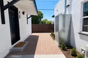 1558 W 105th, Los Angeles, CA 90047 - Photo 17
