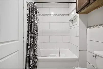 4017 Santa Ana, Huntington Park, CA 90255 - Photo 37