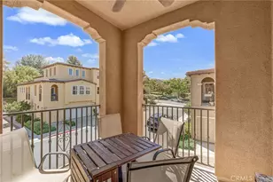 27022 Pebble Beach, Valencia, CA 91381 - Photo 5