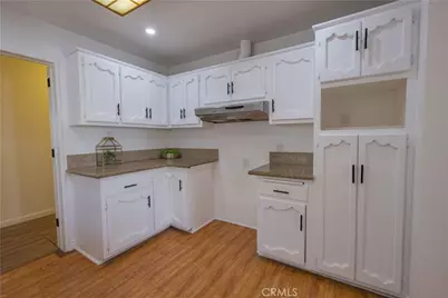 1008 S Herbert Ave, Los Angeles, CA 90023 - Photo 13