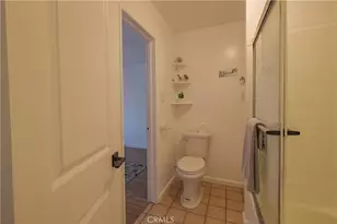 1008 S Herbert Ave, Los Angeles, CA 90023 - Photo 21