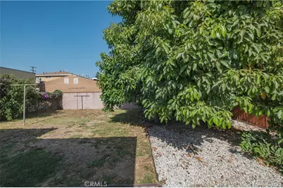 1008 S Herbert Ave, Los Angeles, CA 90023 - Photo 43