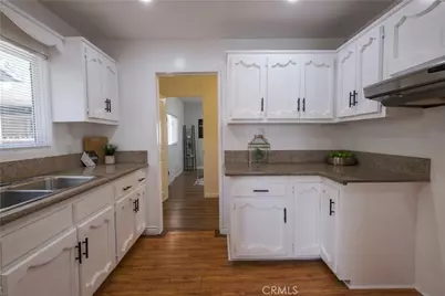 1008 S Herbert Ave, Los Angeles, CA 90023 - Photo 15