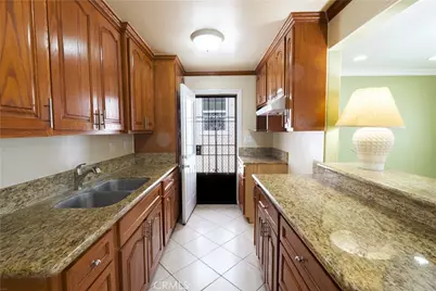 931 - 933 S La Verne Ave, Los Angeles, CA 90022 - Photo 11