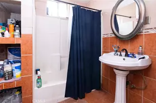 4001 E Imperial, Lynwood, CA 90262 - Photo 11