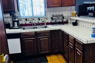 10321 Garfield, South Gate, CA 90280 - Photo 9