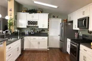 16601 S Garfield Ave, Paramount, CA 90723 - Photo 9