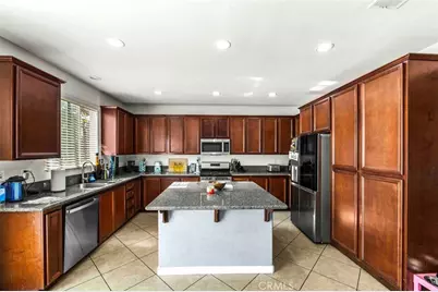 1109 N Yucca Avenue, Rialto, CA 92376 - Photo 11