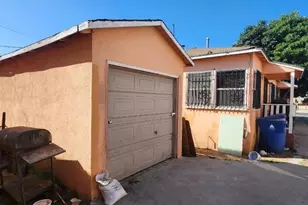 1214 W 85th St, Los Angeles, CA 90044 - Photo 5
