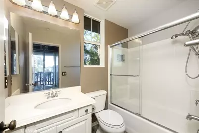 155 Zephyr Run, Tustin, CA 92782 - Photo 17