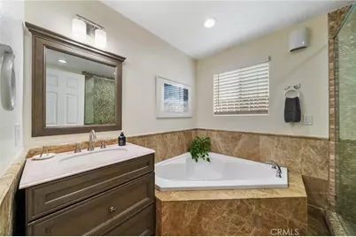 1301 W 56th Street, Los Angeles, CA 90037 - Photo 17