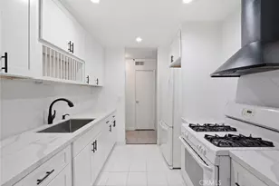 700 W La Veta, Orange, CA 92868 - Photo 9