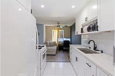 700 W La Veta #C7, Orange, CA 92868 - Photo 13