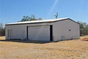 39070 Yucca, Newberry Springs, CA 92398 - Photo 9