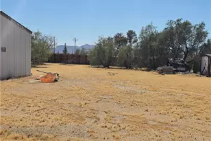 39070 Yucca, Newberry Springs, CA 92398 - Photo 7