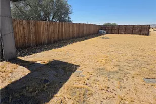 39070 Yucca, Newberry Springs, CA 92398 - Photo 13