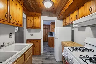 32800 Willow, Running Springs, CA 92382 - Photo 9